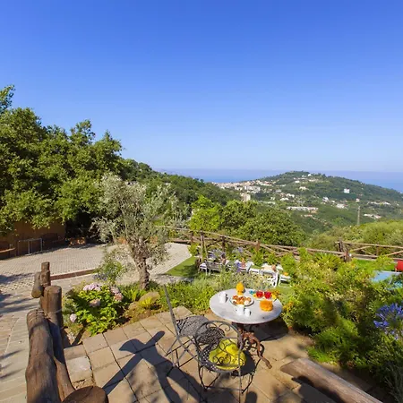 I Giardini Di Casa vacanze *